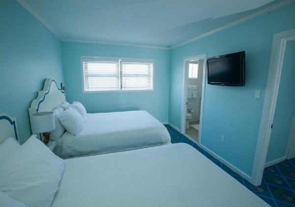 Beach Shack image 25